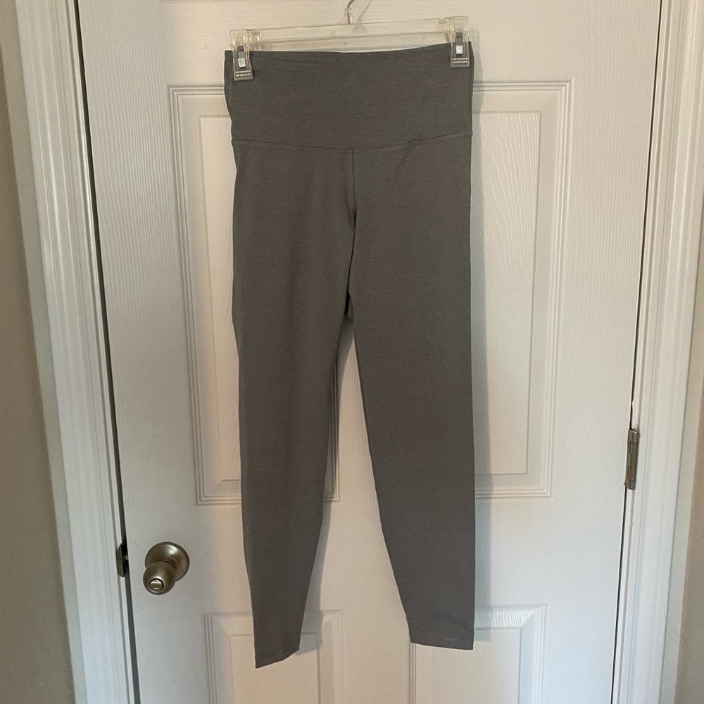 Old Navy Elevate Legging